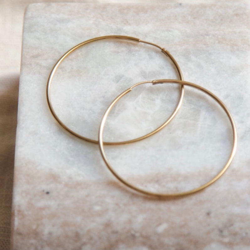Vintage Sparrow Jewelry Gold Hoops Earrings 